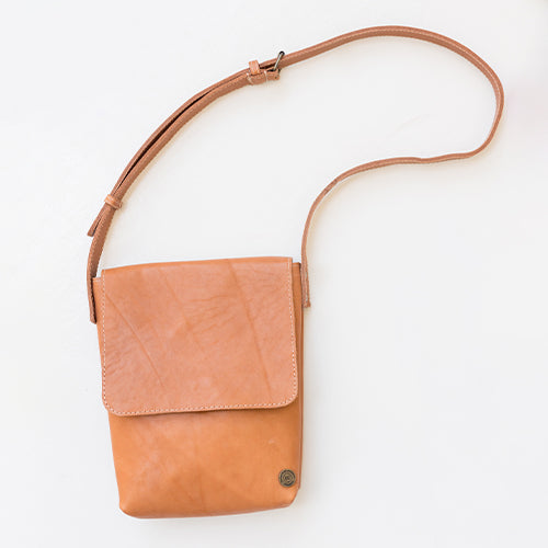 Basic Handbag Linda Handbag – Basic Essential
