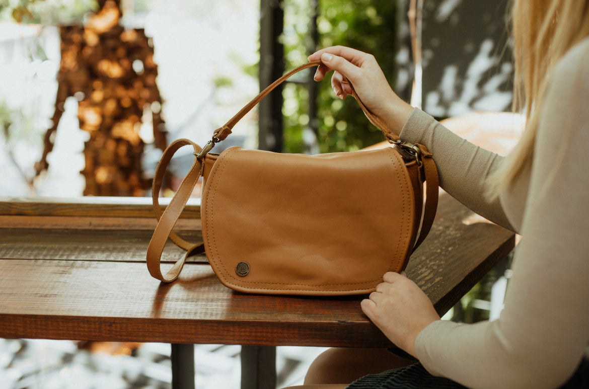 Leona – Basic Essential